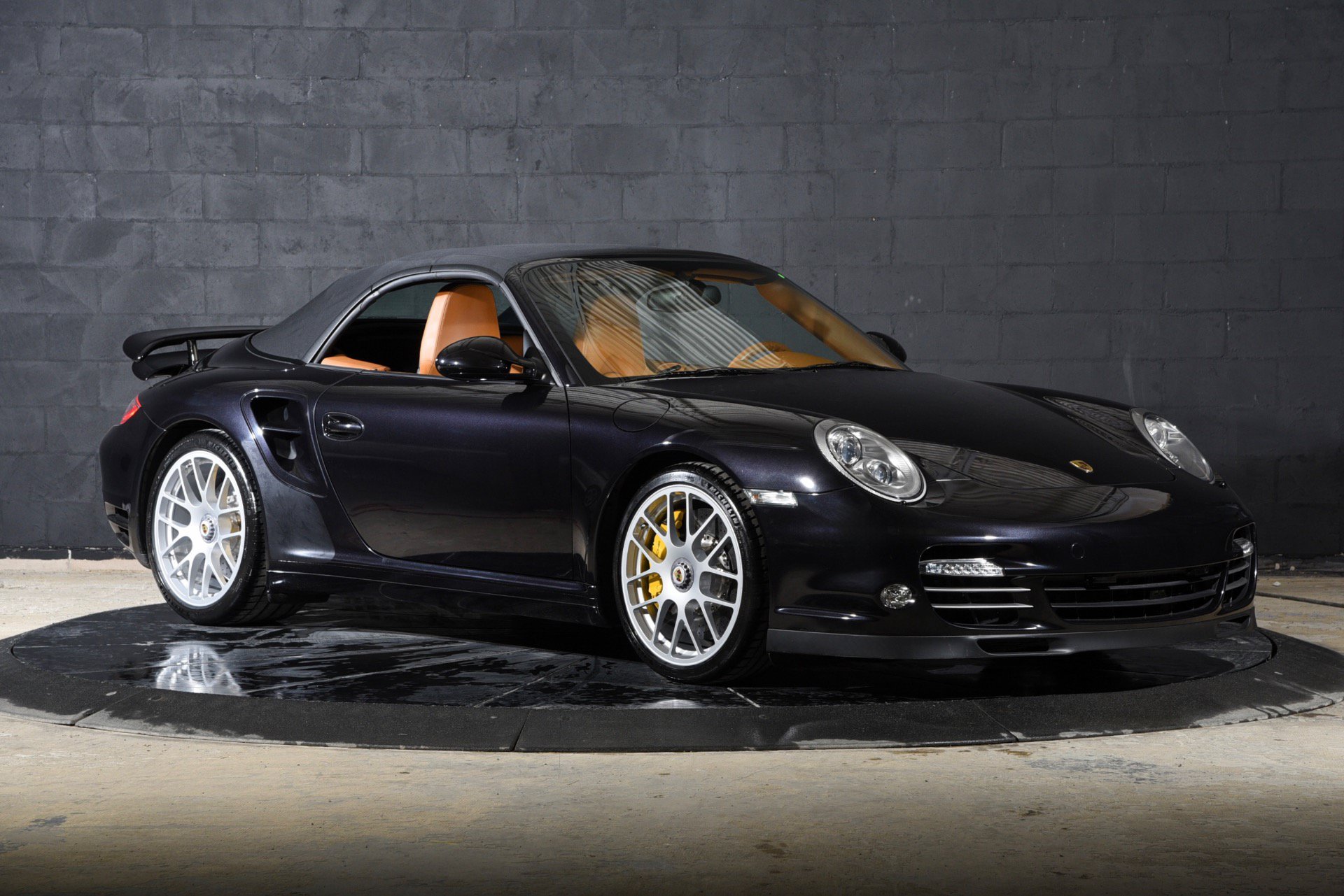 Used 2011 Porsche 911 Turbo S AWD/4WD image 9
