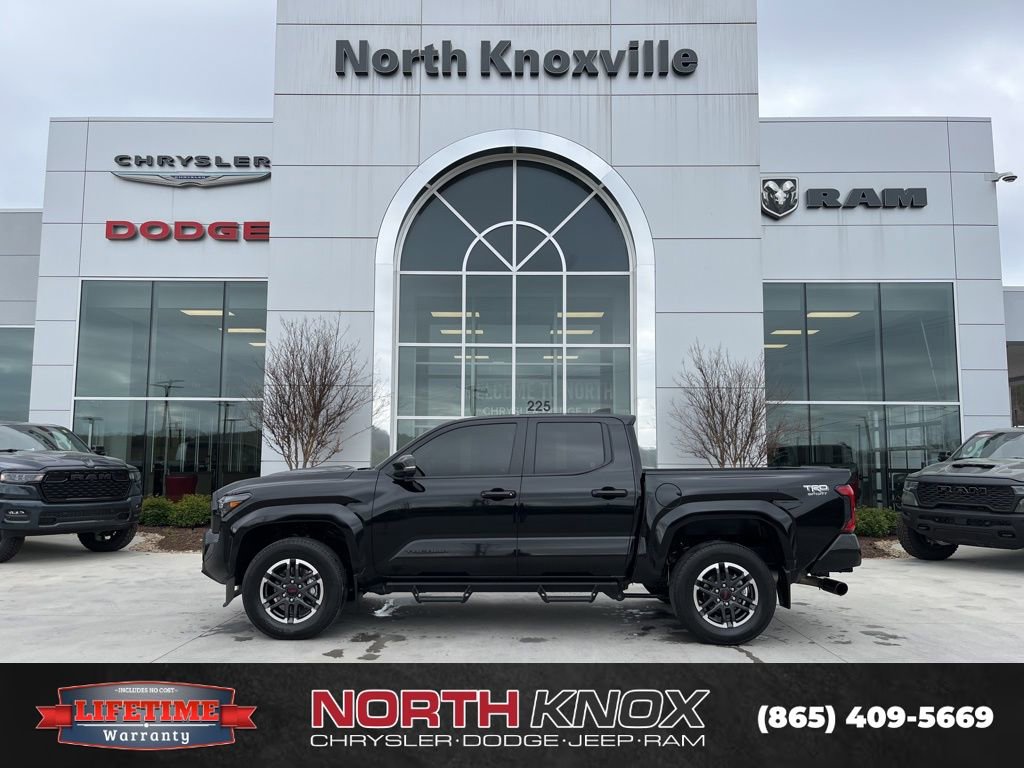 Used 2024 Toyota Tacoma TRD Sport w/ TRD Sport Upgrade Package image 2