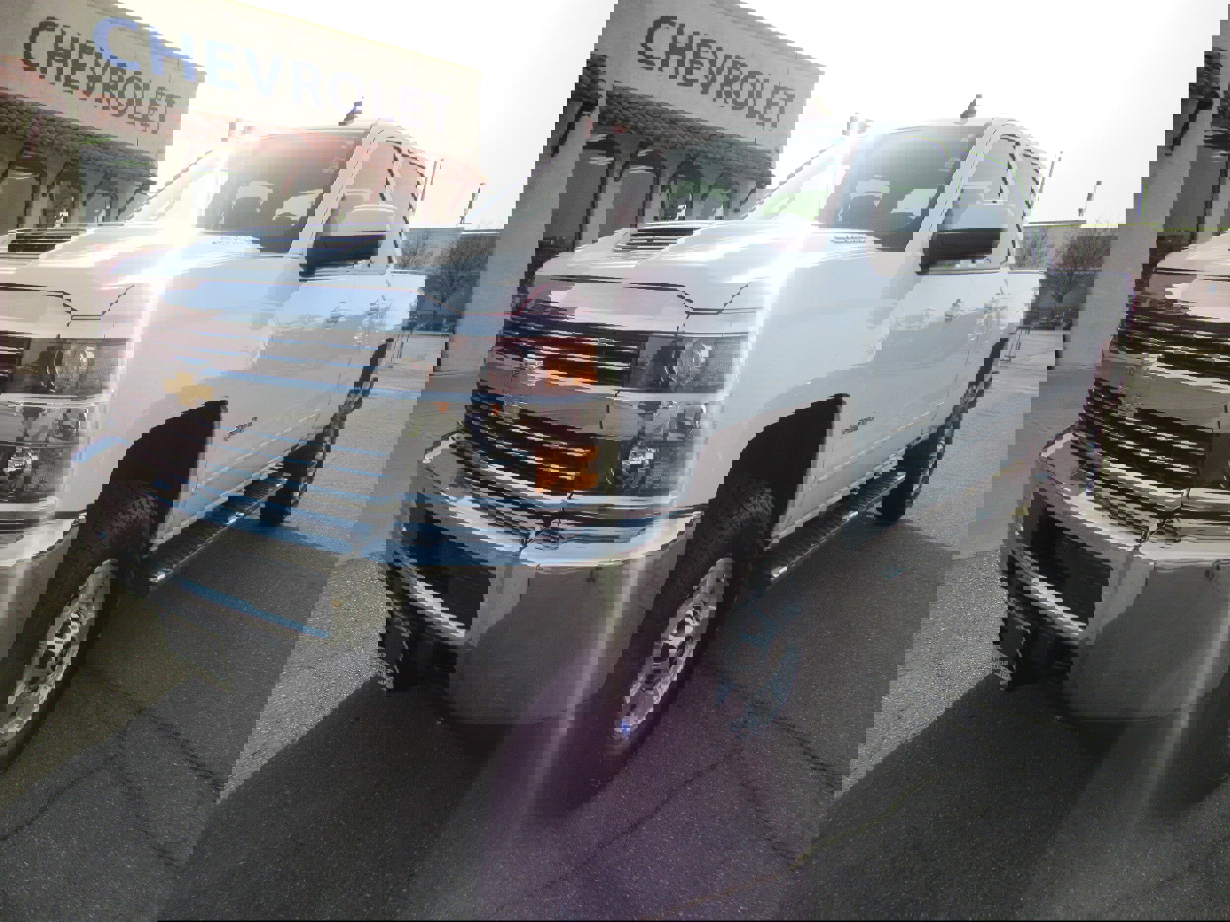 Used 2018 Chevrolet Silverado 2500 LT image 2