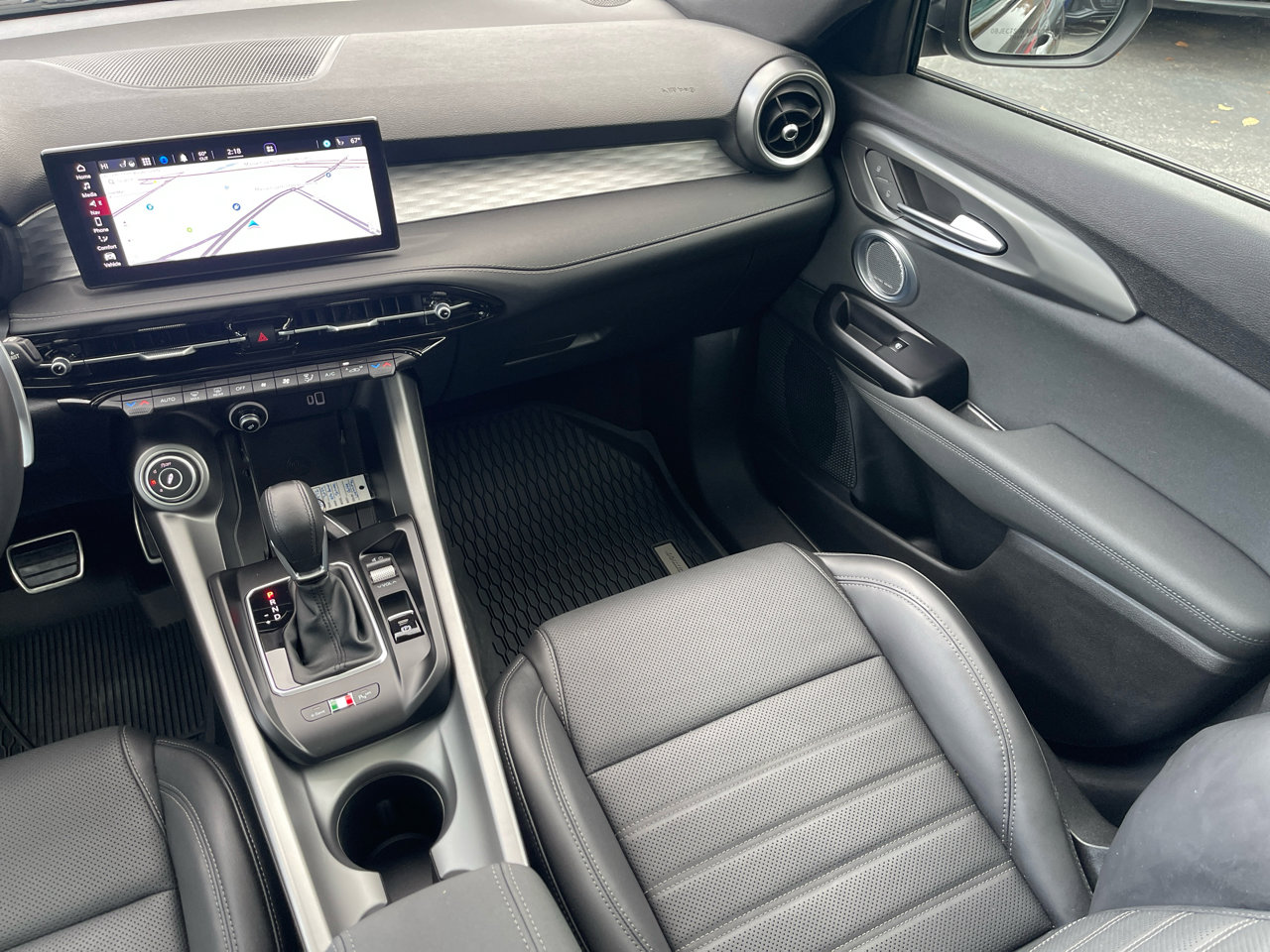 Used 2024 Alfa Romeo Tonale Veloce image 44