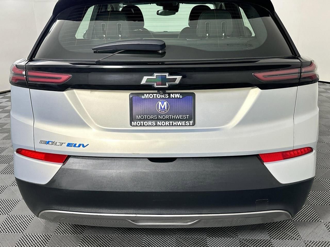 Used 2023 Chevrolet Bolt EUV LT FWD image 21
