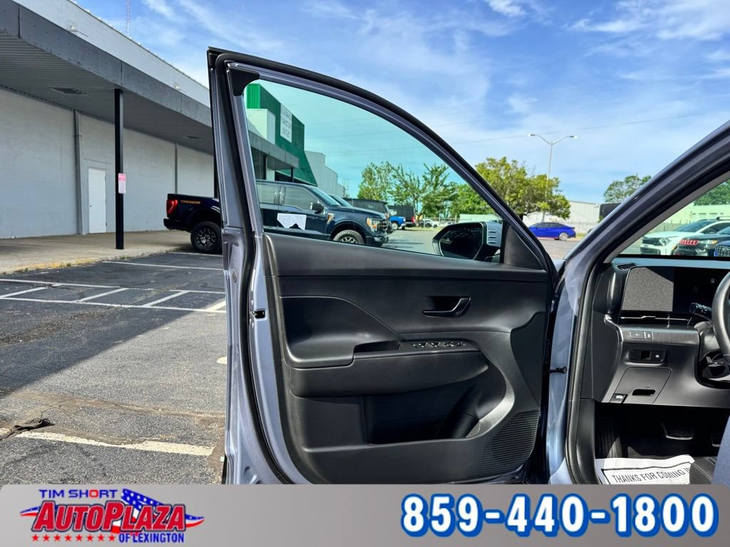 Used 2024 Hyundai Kona SEL FWD image 48