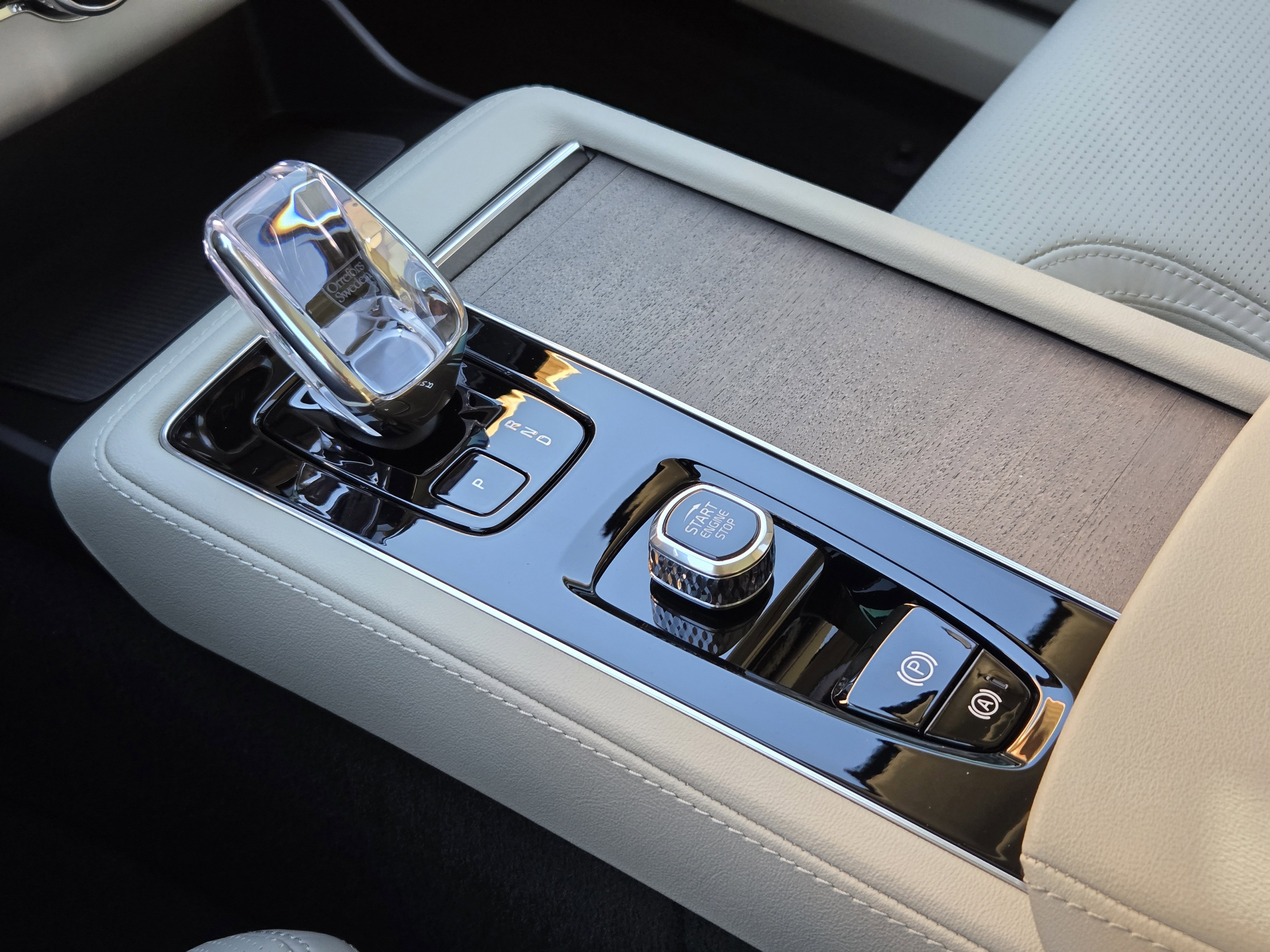 Used 2026 Volvo XC90 B6 Ultra image 29