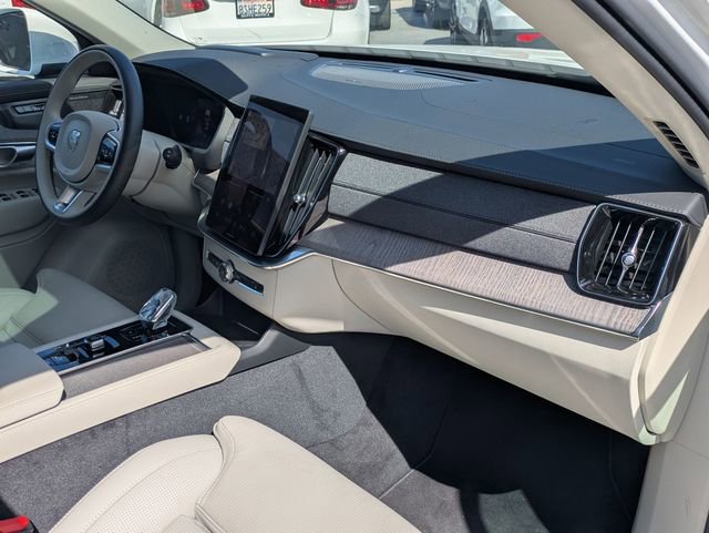 Used 2023 Volvo XC90 B5 Plus w/ Protection Package Premier AWD/4WD image 28