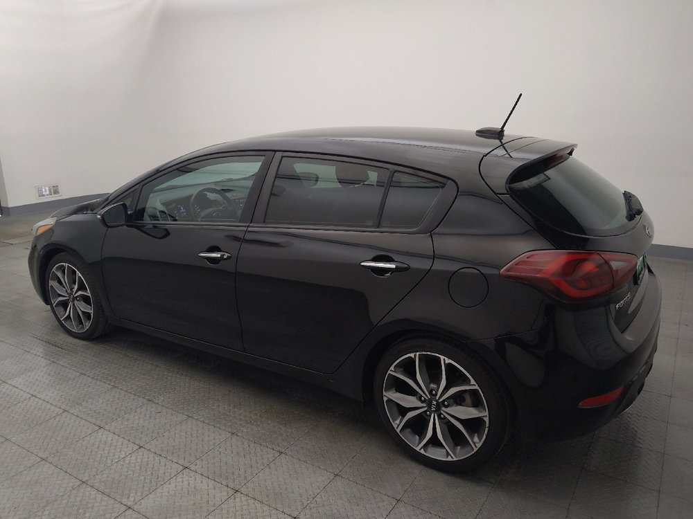 Used 2017 Kia Forte SX image 3