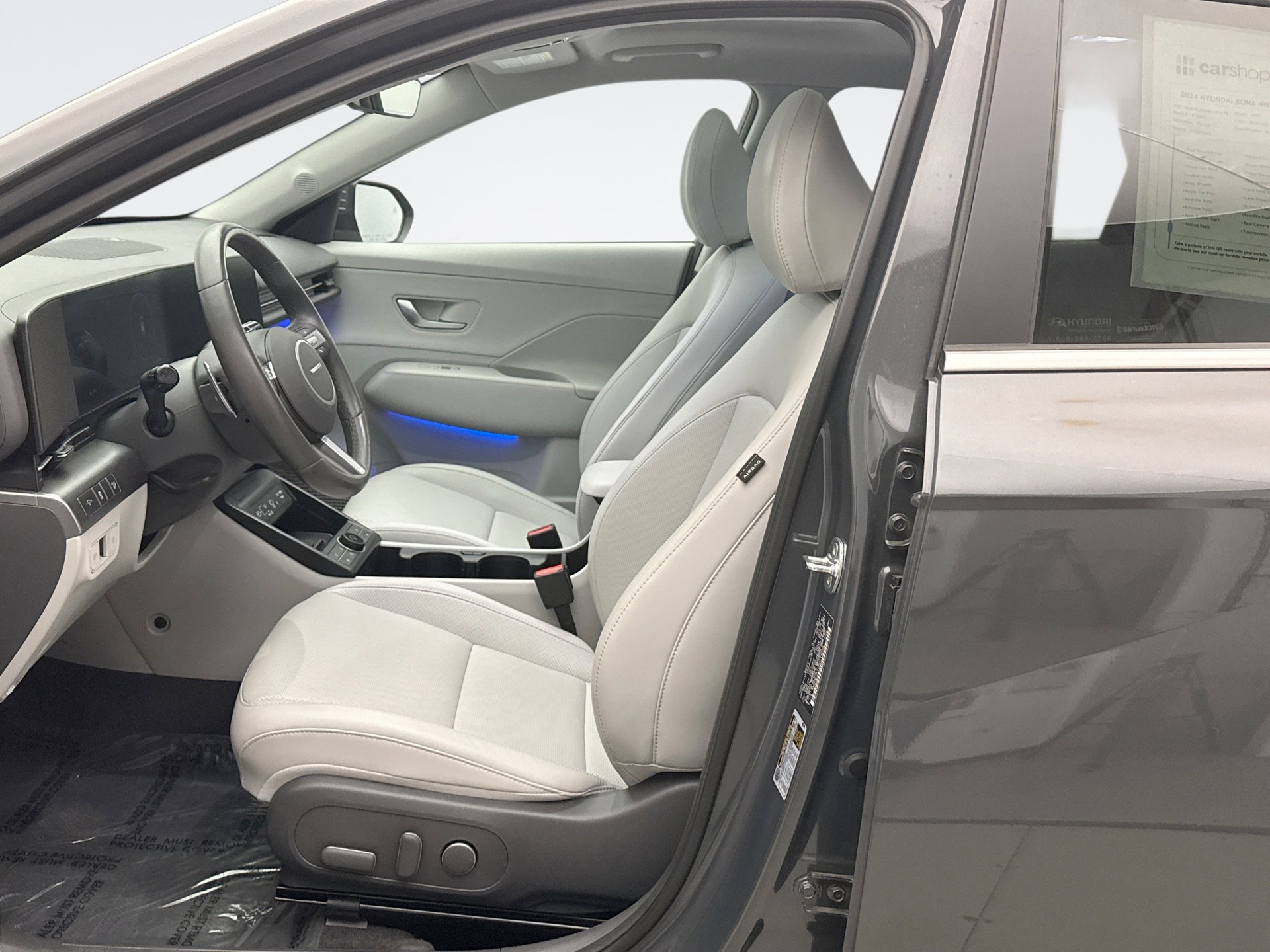 Used 2024 Hyundai Kona Limited image 11