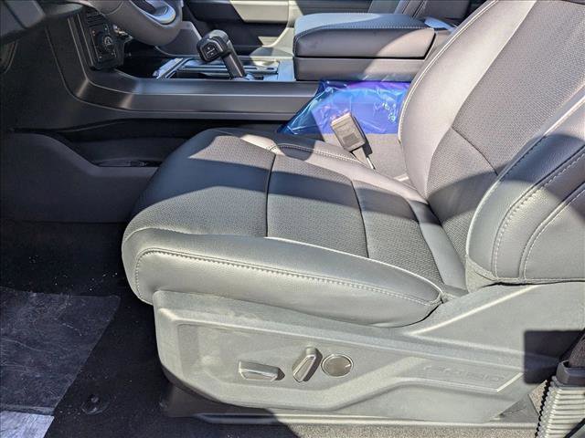 New 2025 Ford F150 Lariat w/ Equipment Group 502A High image 4