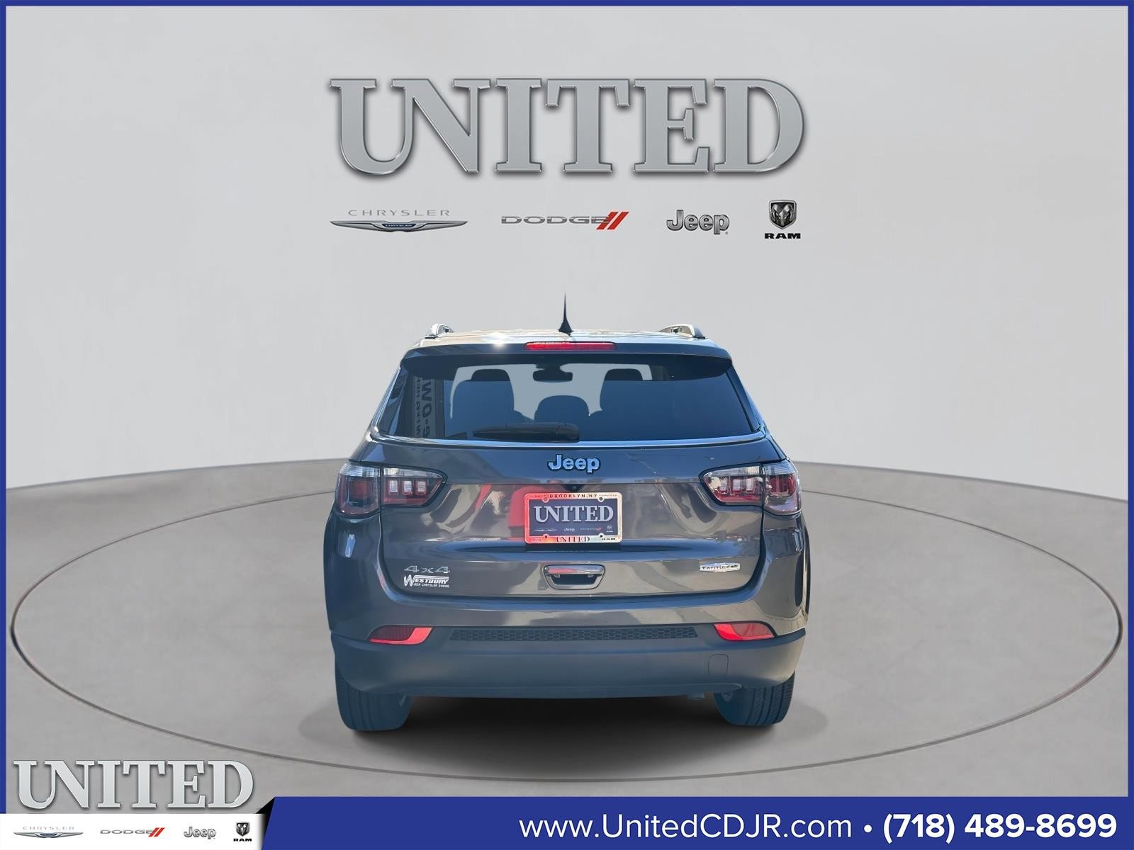 Used 2022 Jeep Compass Latitude image 4