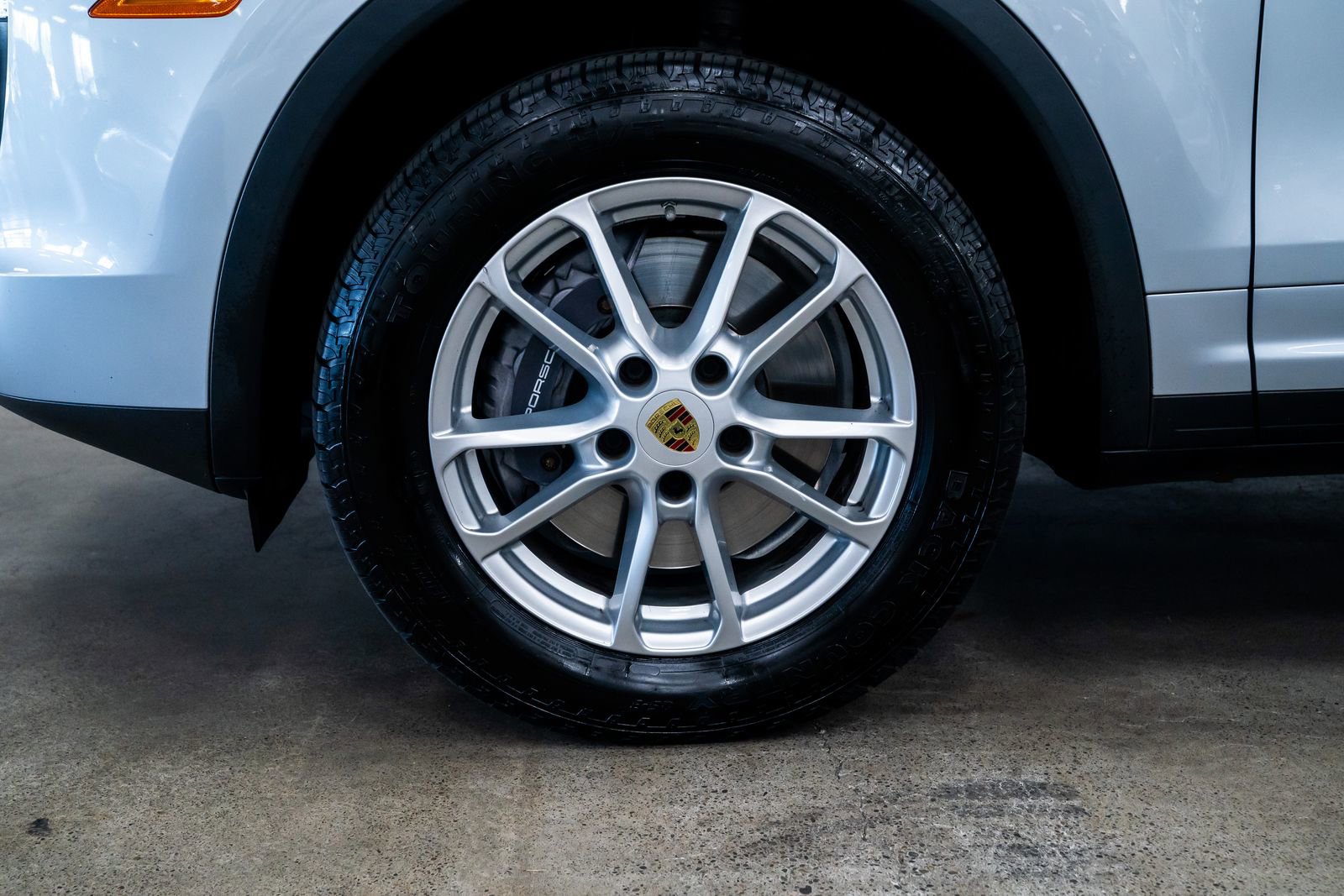 Used 2016 Porsche Cayenne AWD/4WD image 7