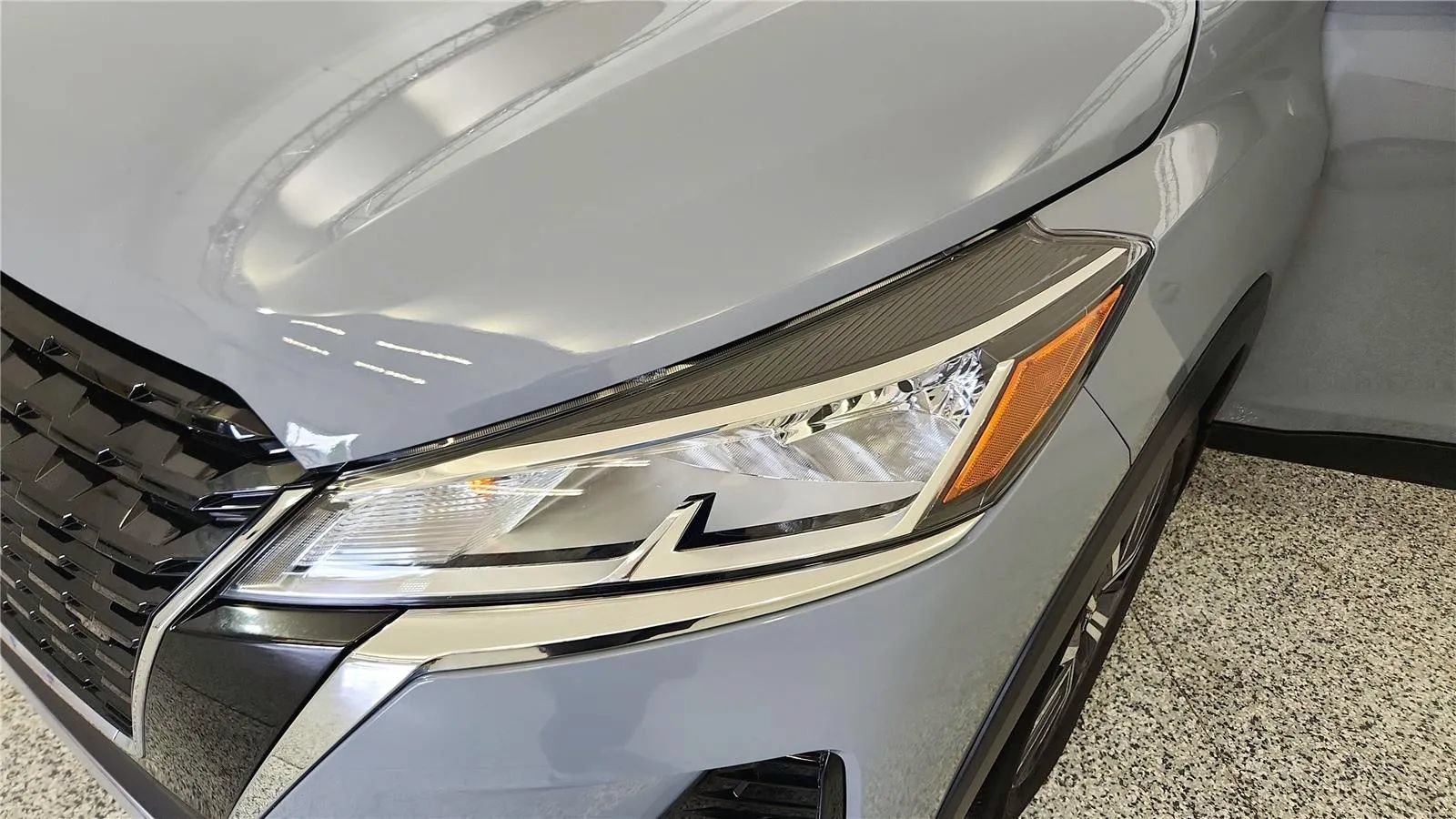 Used 2024 Nissan Kicks SV FWD image 14
