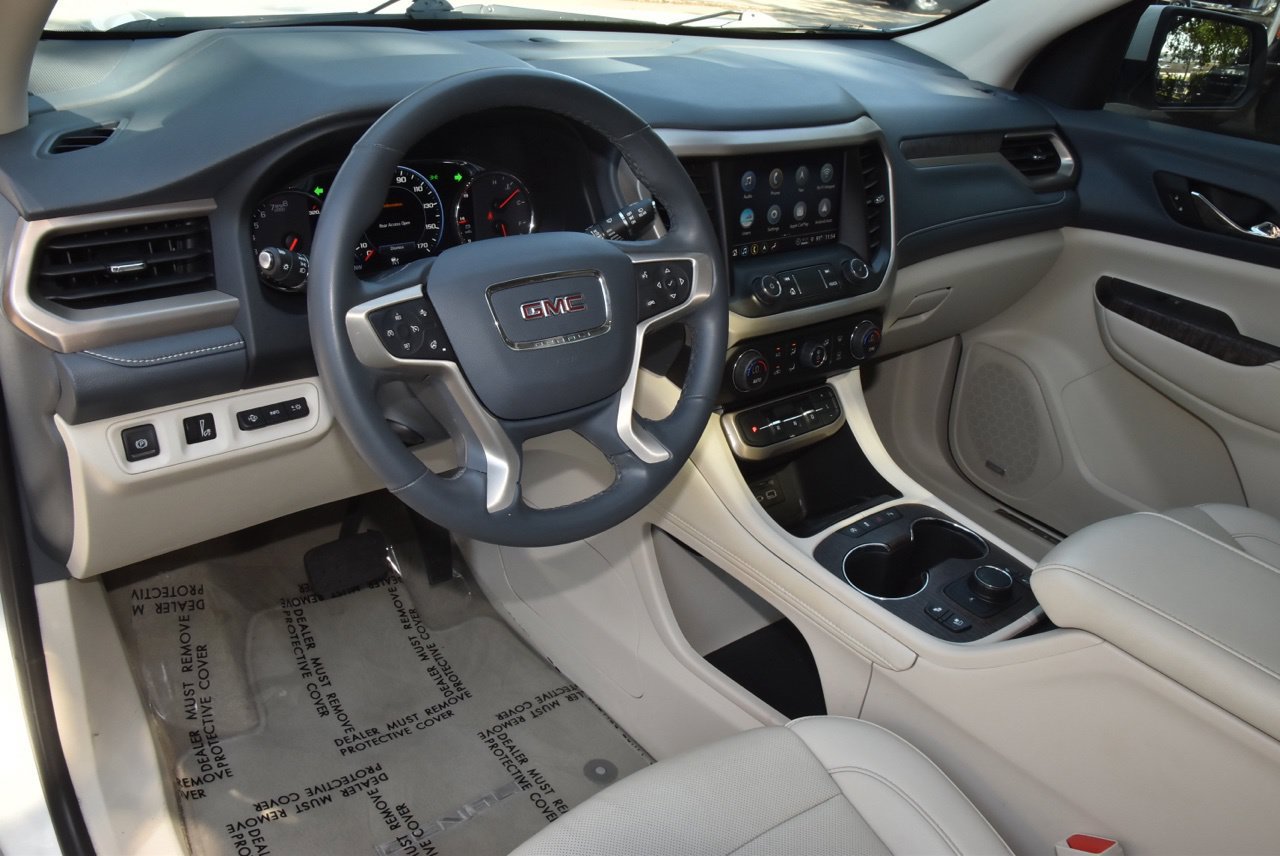 Used 2023 GMC Acadia Denali w/ Denali Ultimate Package FWD image 35