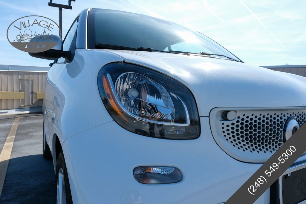 Used 2018 smart fortwo electric drive RWD image 9