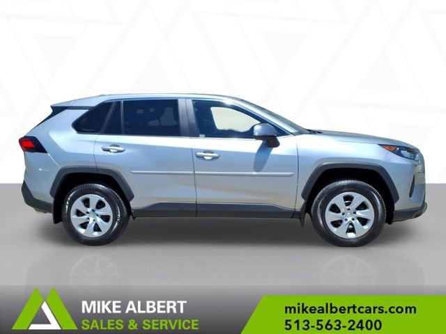 Used 2022 Toyota RAV4 LE FWD image 8