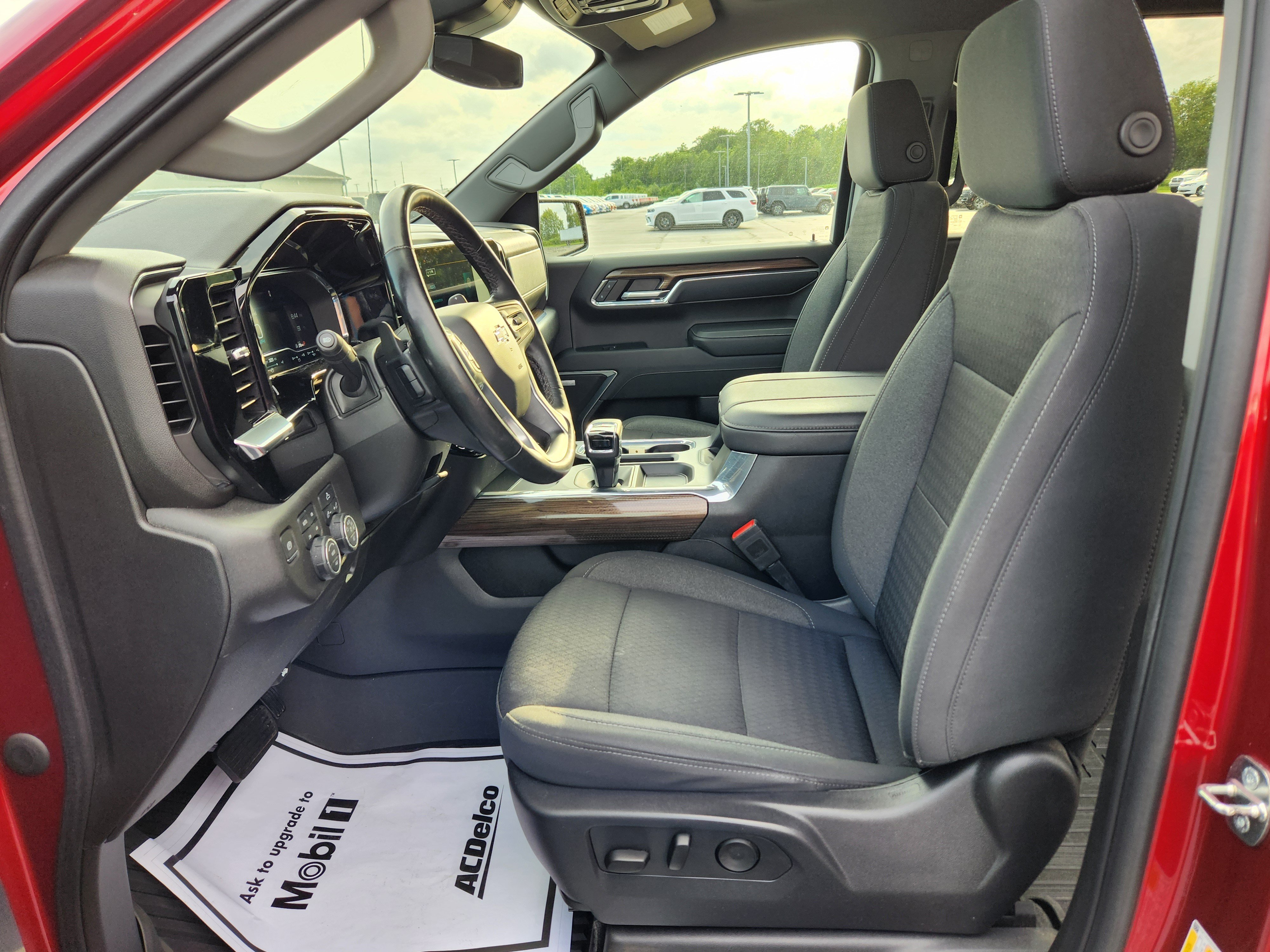 Used 2024 Chevrolet Silverado 1500 RST AWD/4WD image 13