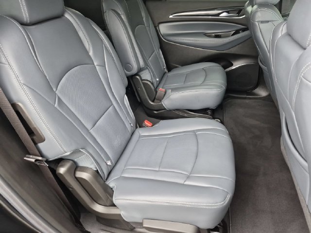 Used 2024 Buick Enclave Essence AWD/4WD image 19