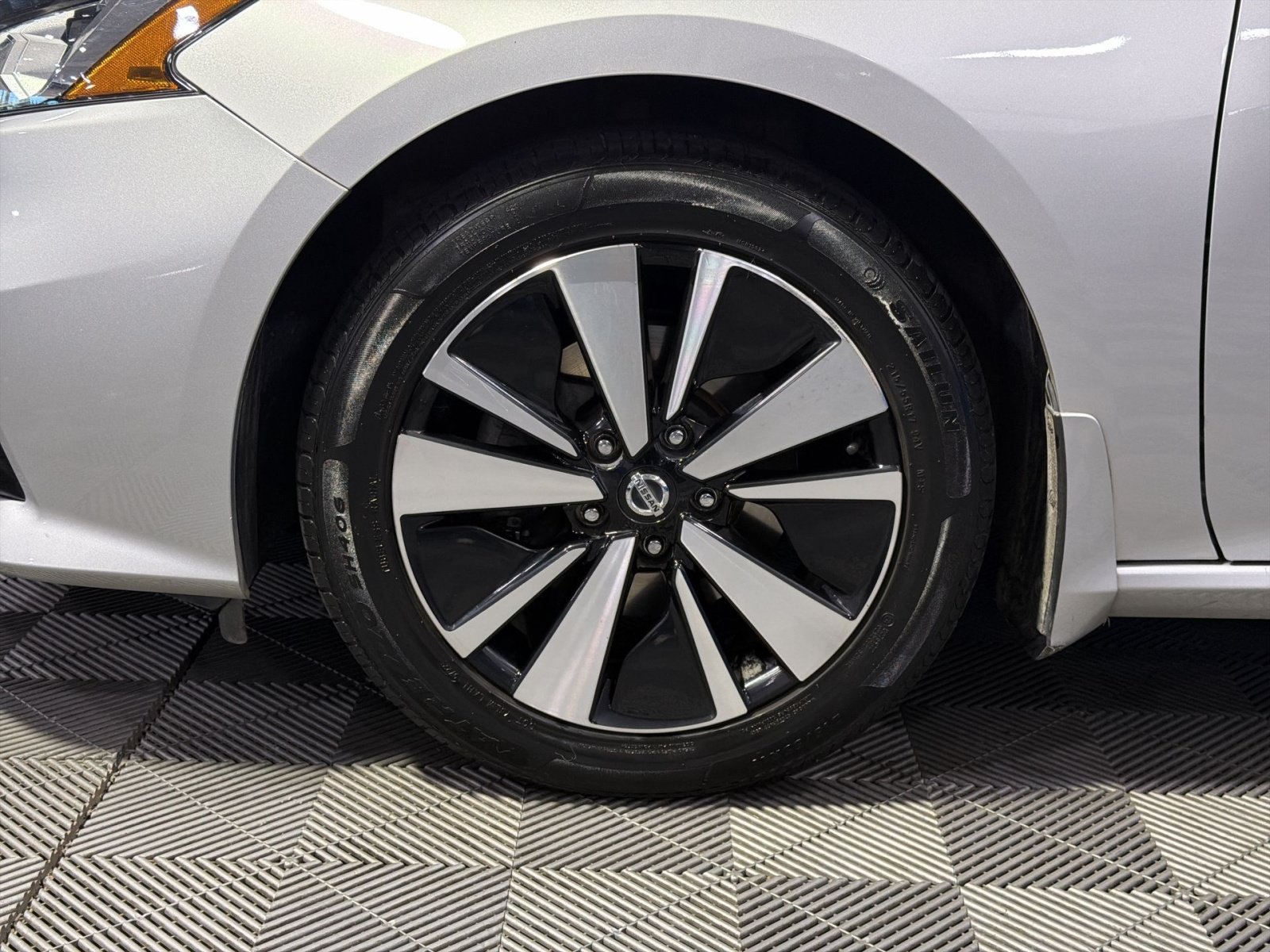 Used 2019 Nissan Altima 2.5 SL AWD/4WD image 16