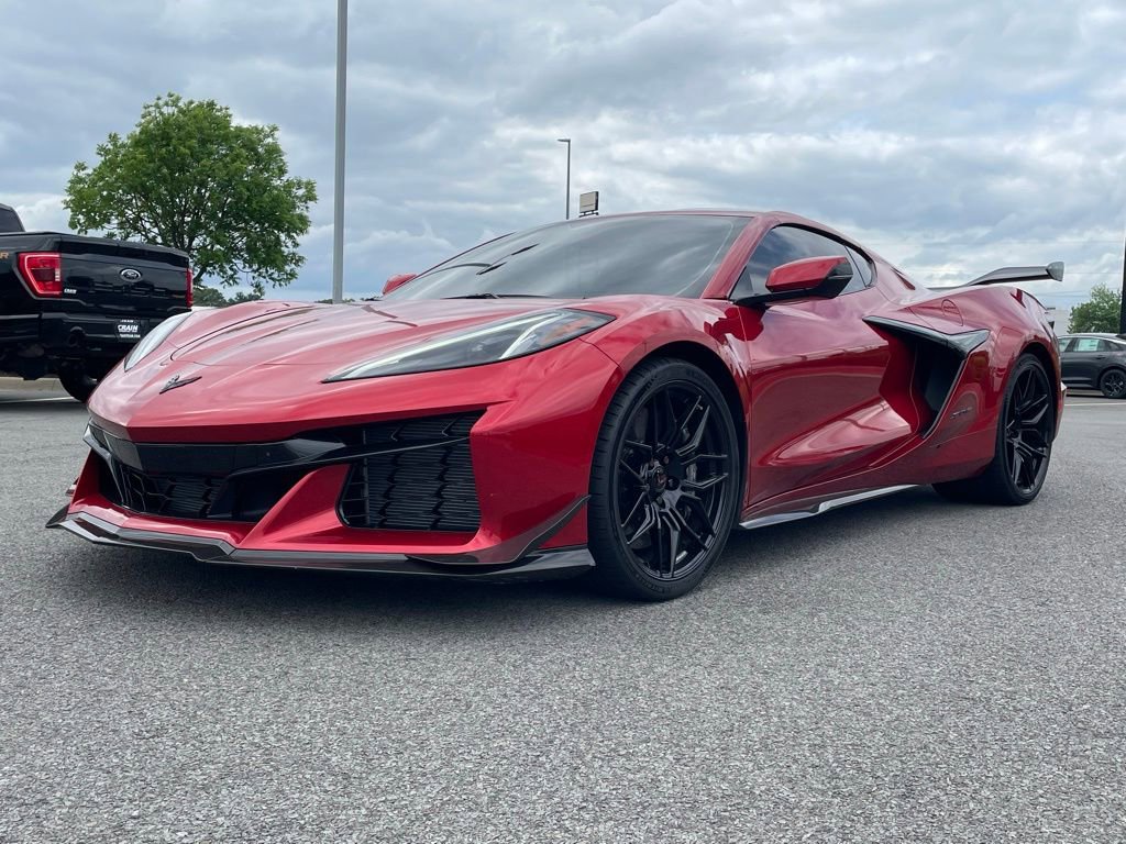 Used 2023 Chevrolet Corvette Z06 w/ Battery Protection Package RWD image 3