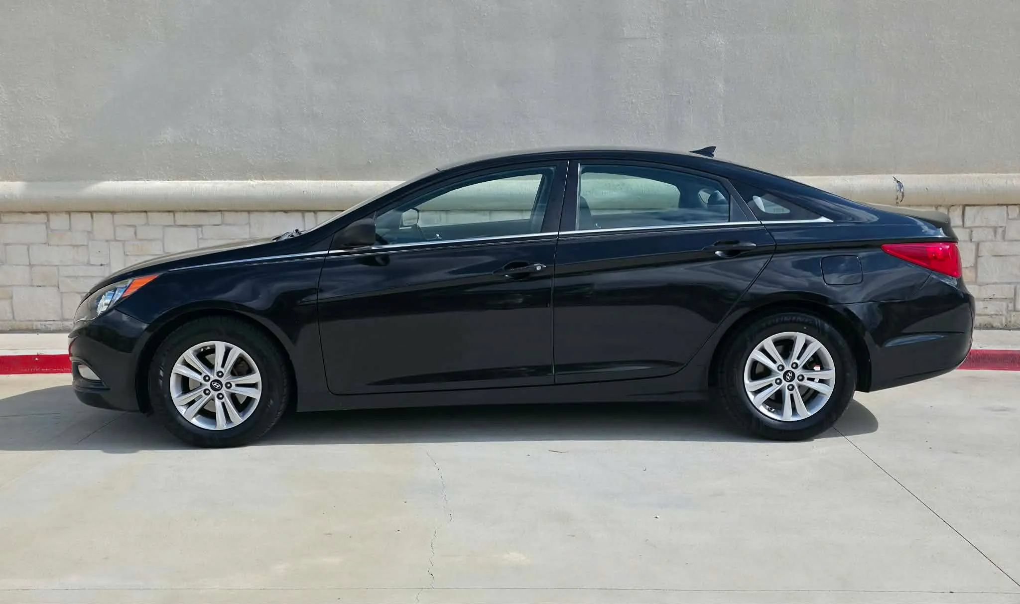 Used 2013 Hyundai Sonata GLS w/ Popular Equipment Pkg FWD image 5