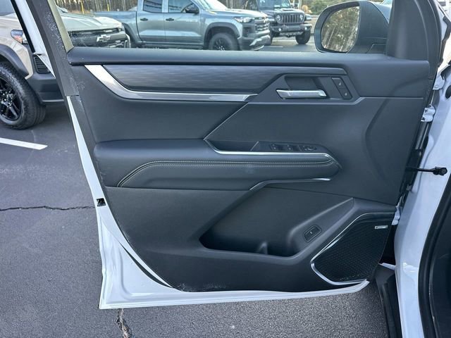 Used 2025 GMC Acadia Elevation image 22