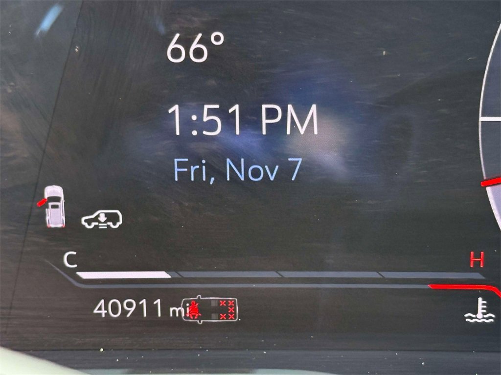 Used 2023 Cadillac Escalade V image 5