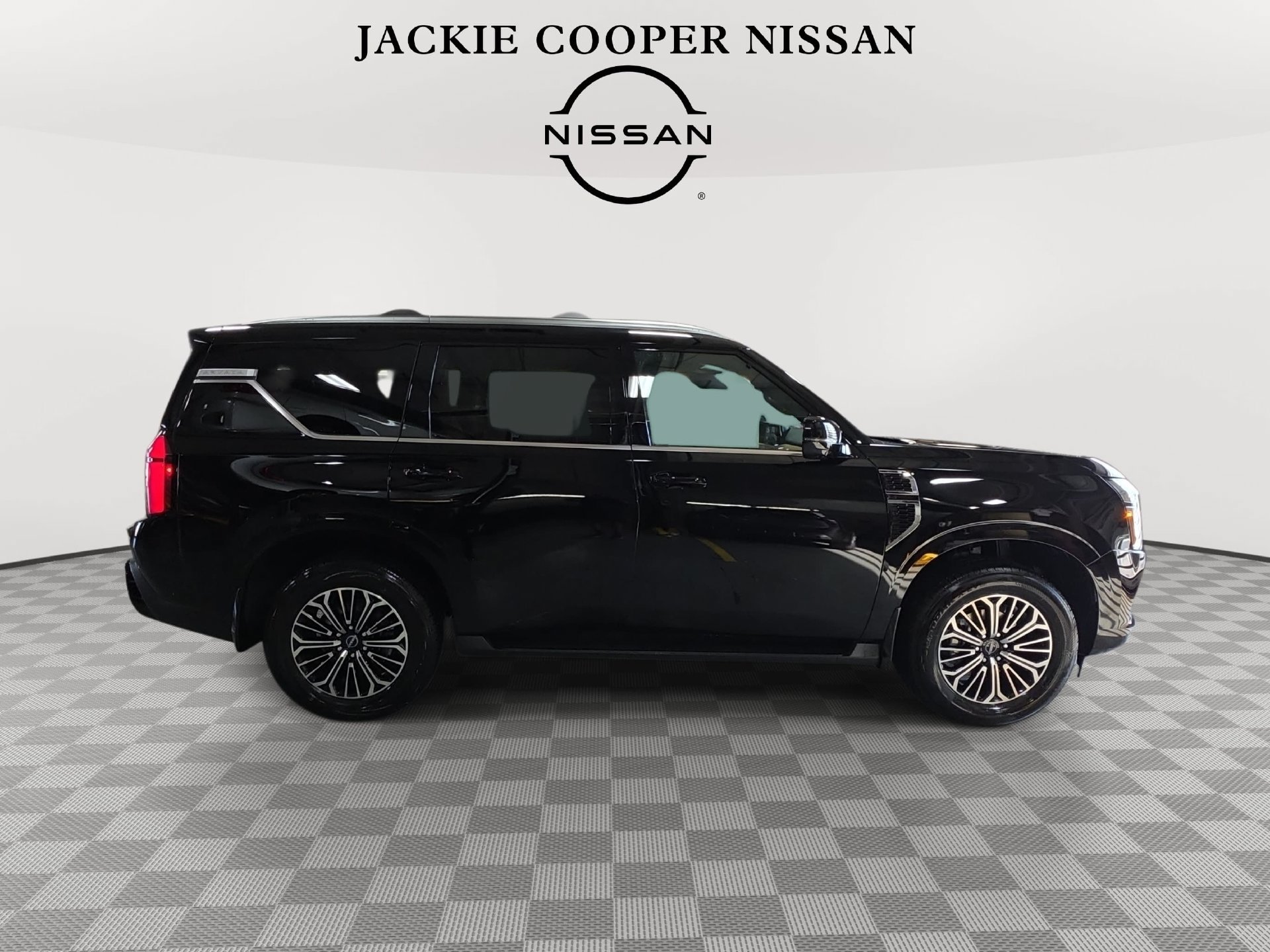 New 2026 Nissan Armada SL w/ Captain's Chari Seat Package AWD/4WD image 4