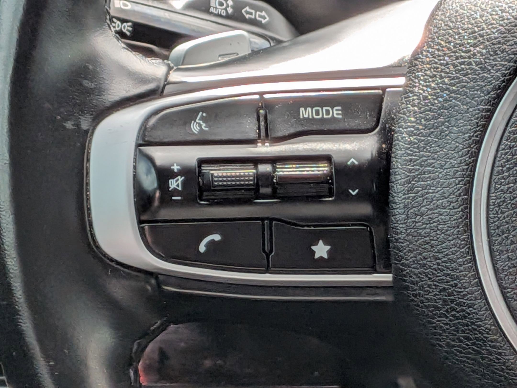 Used 2023 Kia Sportage EX image 16