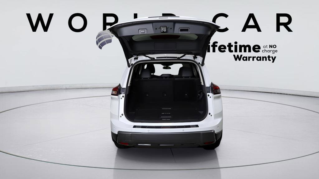 Used 2024 Nissan Rogue SL w/ SL Premium Package image 40