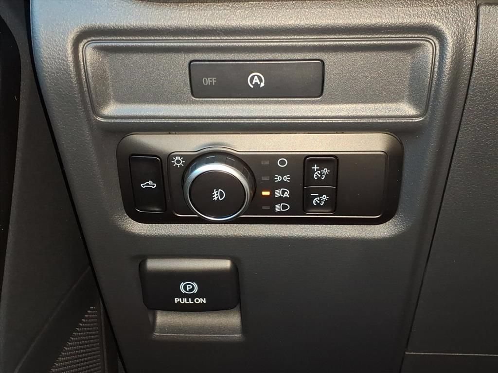 Used 2025 Ford F150 STX w/ Equipment Group 200A RWD image 20