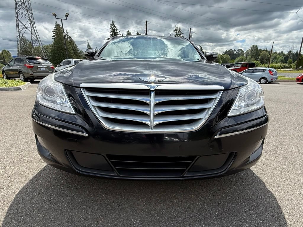 Used 2011 Hyundai Genesis 4.6 RWD image 8