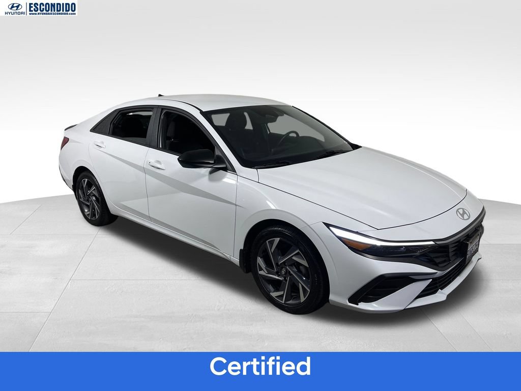 Certified 2025 Hyundai Elantra Sport FWD image 7
