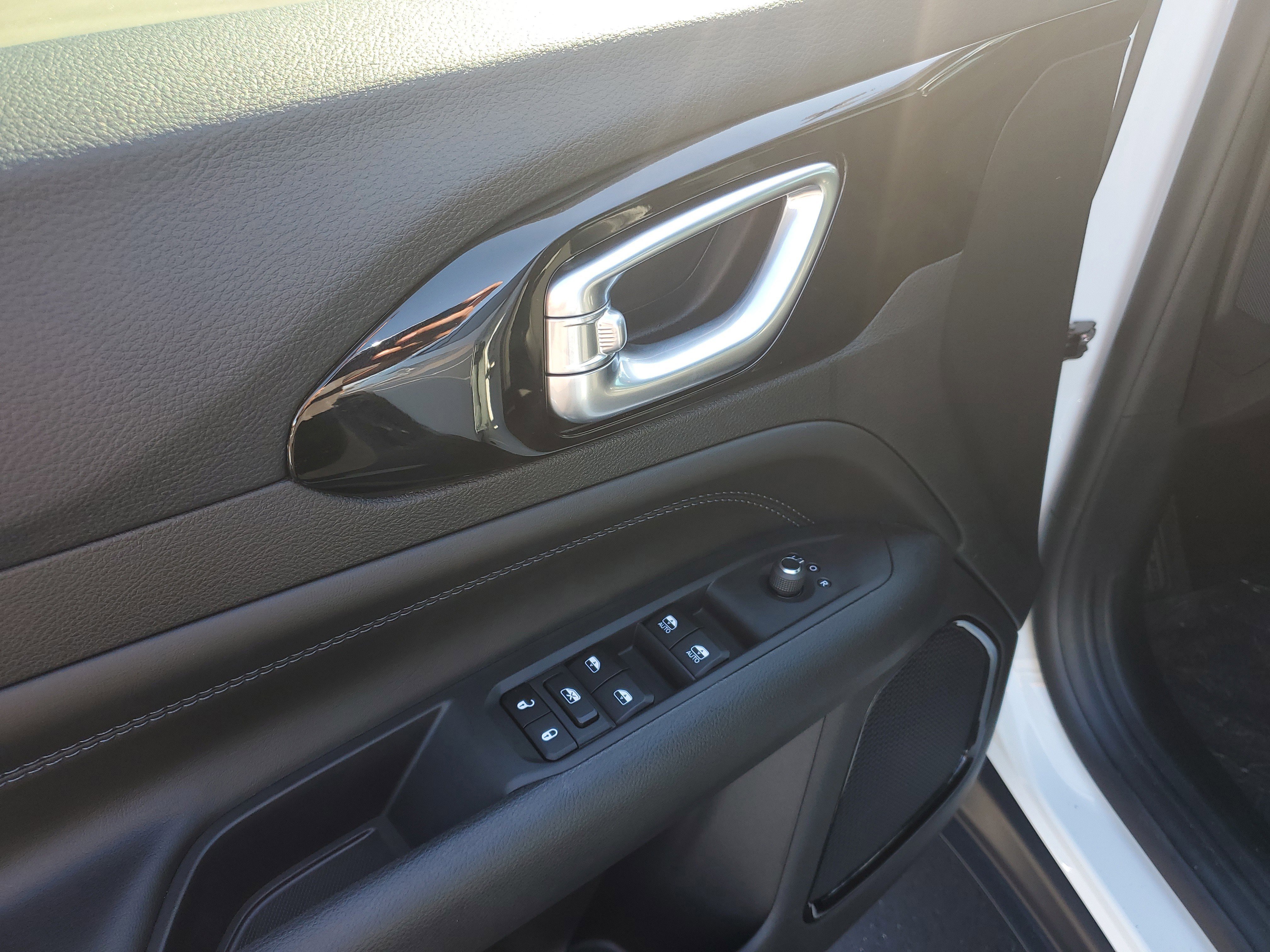 New 2026 Jeep Compass Latitude image 10