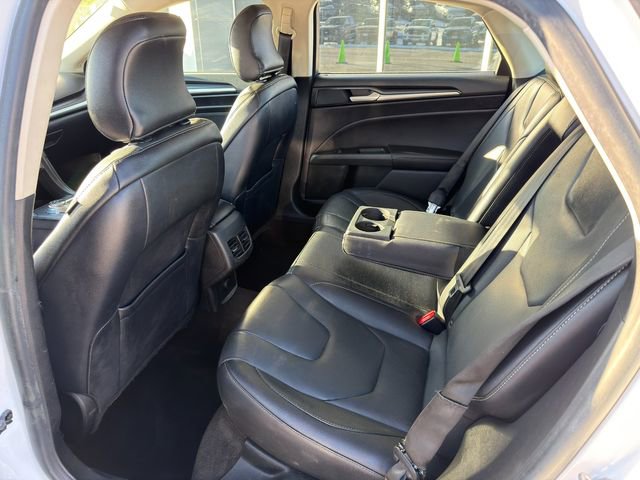 Used 2019 Ford Fusion Energi Titanium FWD image 15