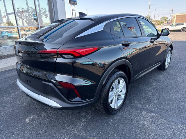 Certified 2025 Buick Envista Preferred w/ Convenience I Package image 3