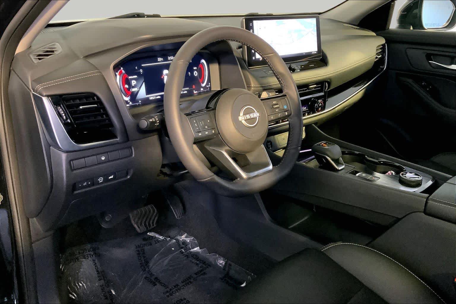 Used 2024 Nissan Rogue SL AWD/4WD image 18
