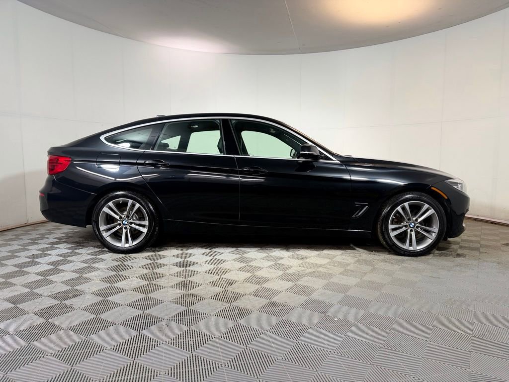Used 2019 BMW 330i Gran Turismo xDrive image 8