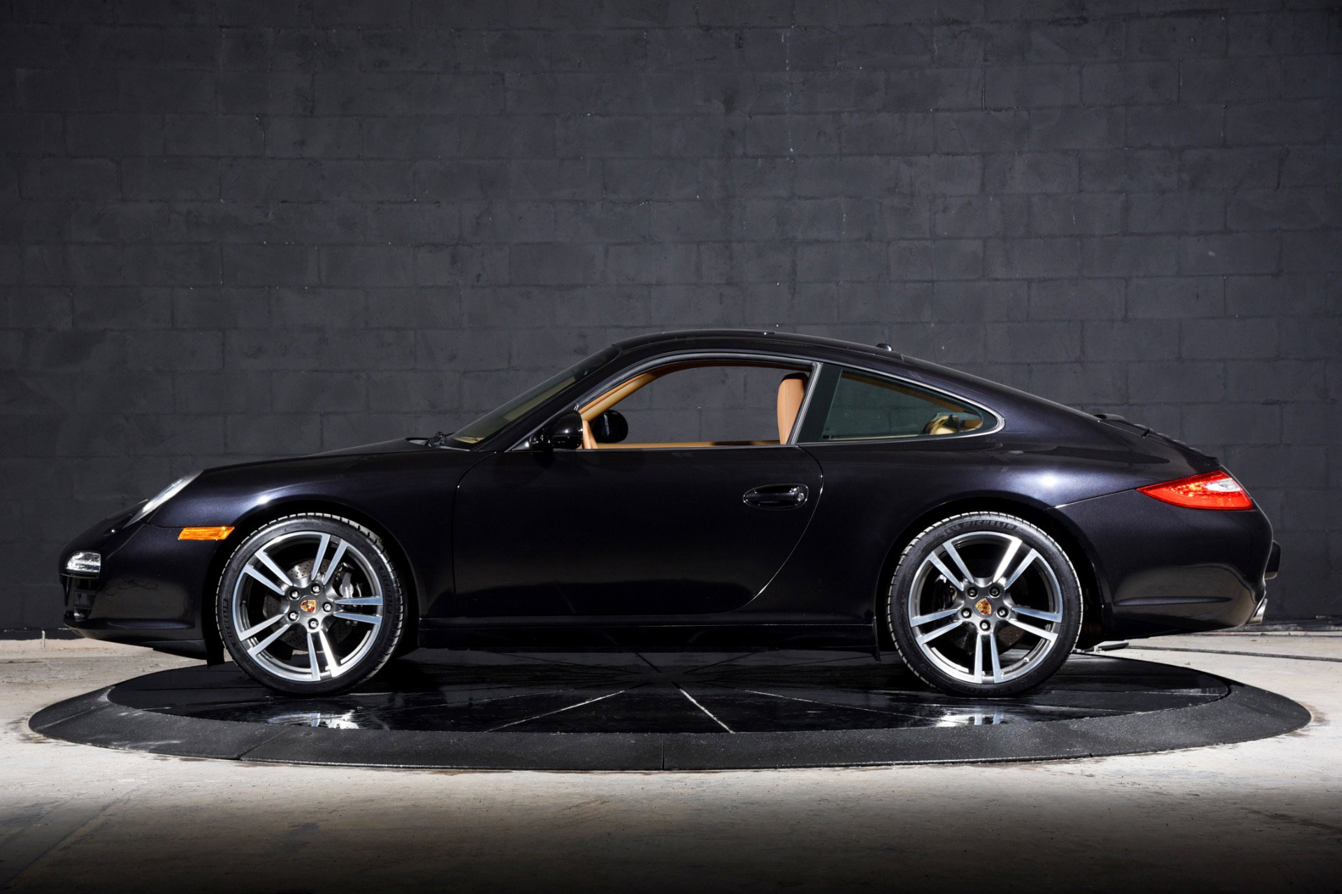 Used 2010 Porsche 911 Carrera image 11