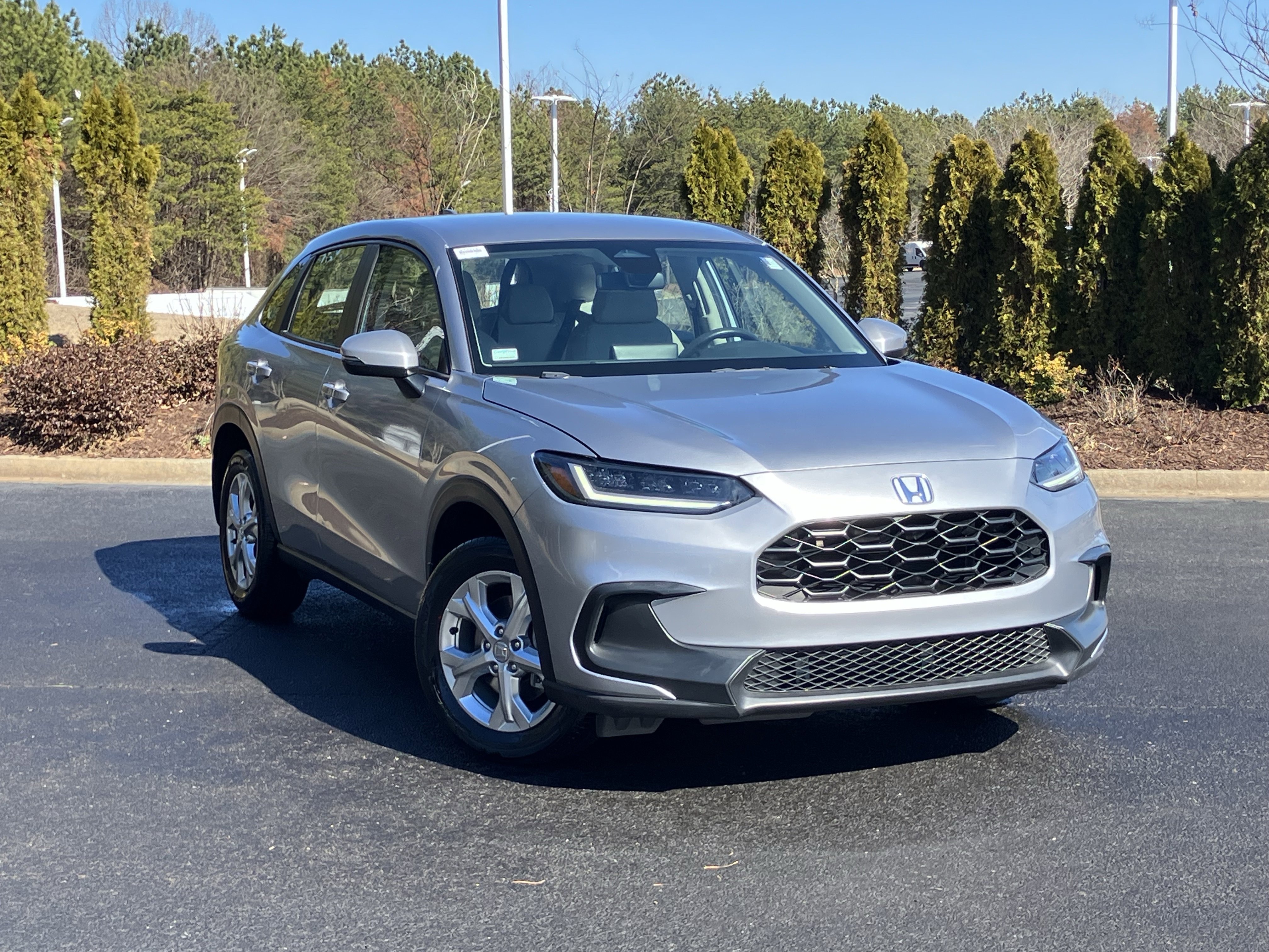 Used 2024 Honda HR-V LX image 2