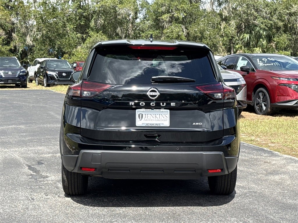 Certified 2025 Nissan Rogue S image 7