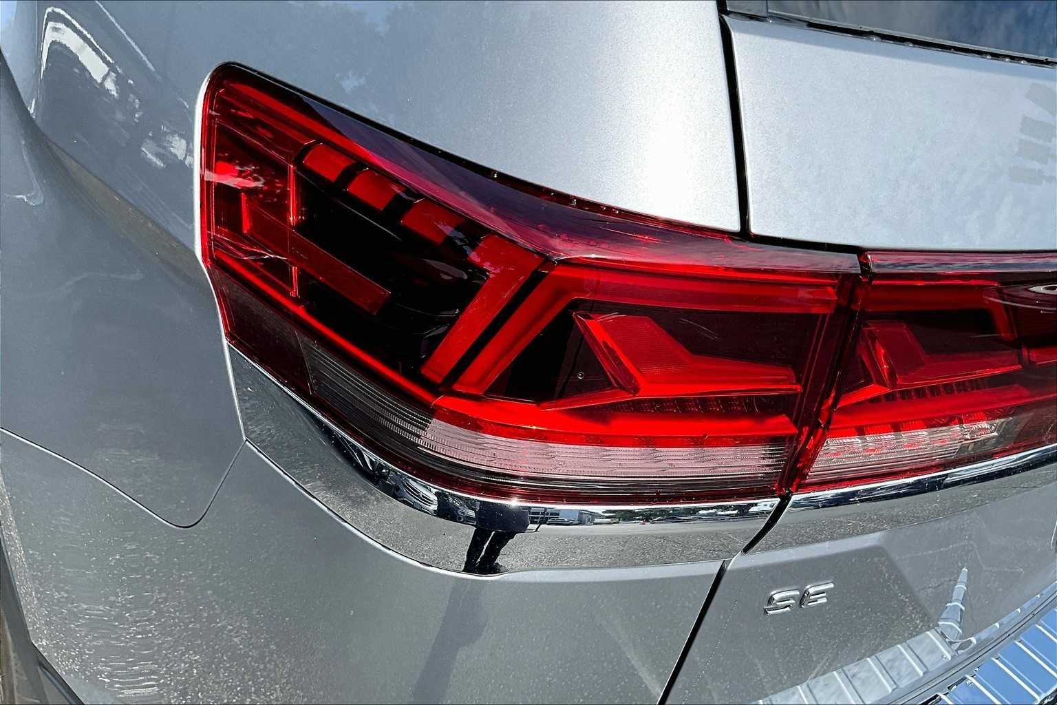 New 2026 Volkswagen Atlas SE FWD image 14