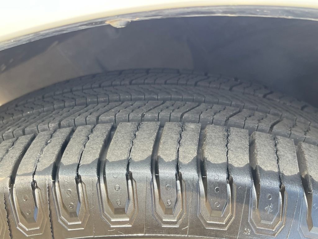 Used 2016 Buick Enclave Premium w/ Experience Buick Package image 34