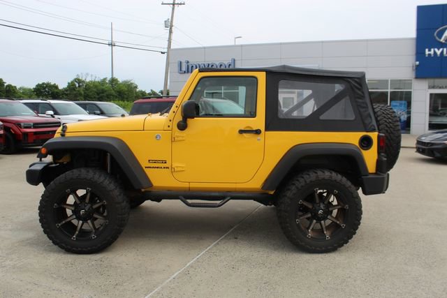 Used 2015 Jeep Wrangler Sport w/ Trailer Tow Group AWD/4WD image 2