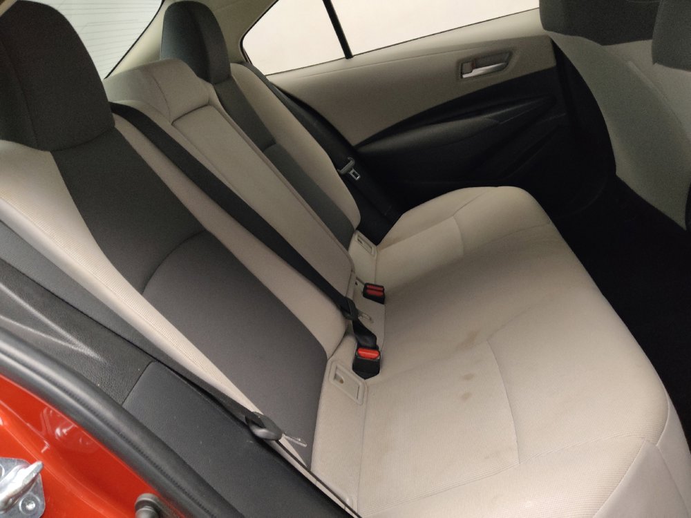 Used 2021 Toyota Corolla LE w/ LE Convenience Package FWD image 19