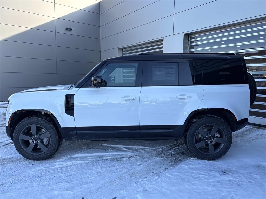 New 2026 Land Rover Defender 110 X-Dynamic SE image 4