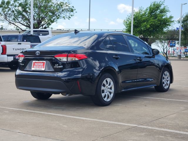 Used 2024 Toyota Corolla LE image 3