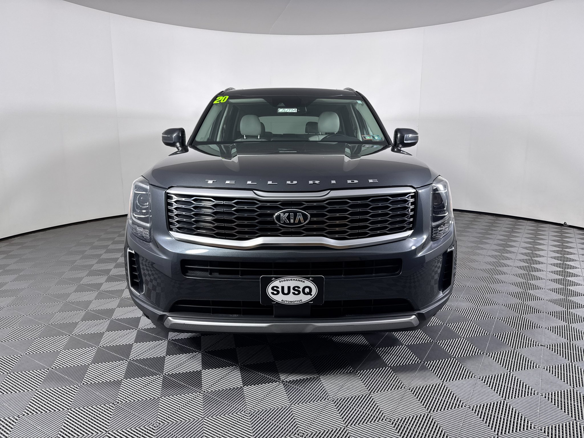 Used 2020 Kia Telluride EX w/ Towing Package AWD/4WD image 2