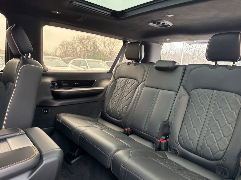 Used 2023 Jeep Grand Wagoneer L Series III w/ Rear Seat Video Group 1 image 21