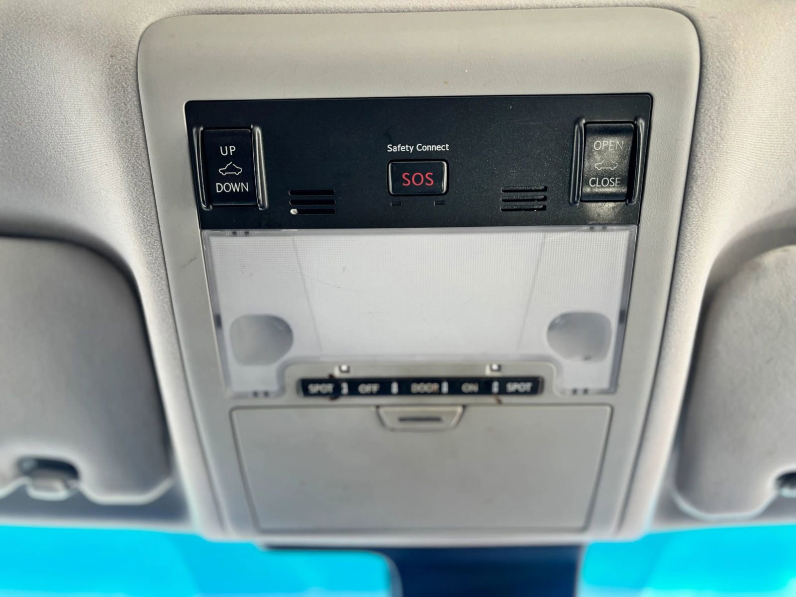 Used 2013 Lexus LS 460 LS 460 Sedan 4D w/ Comfort Pkg image 21