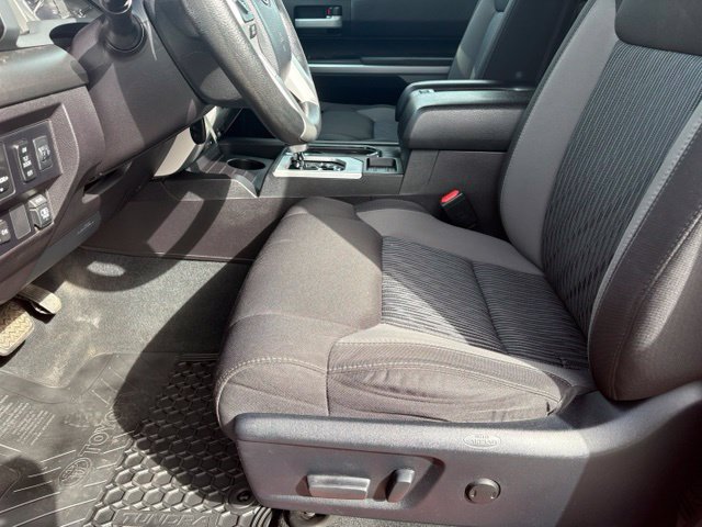 Used 2016 Toyota Tundra SR5 AWD/4WD image 9
