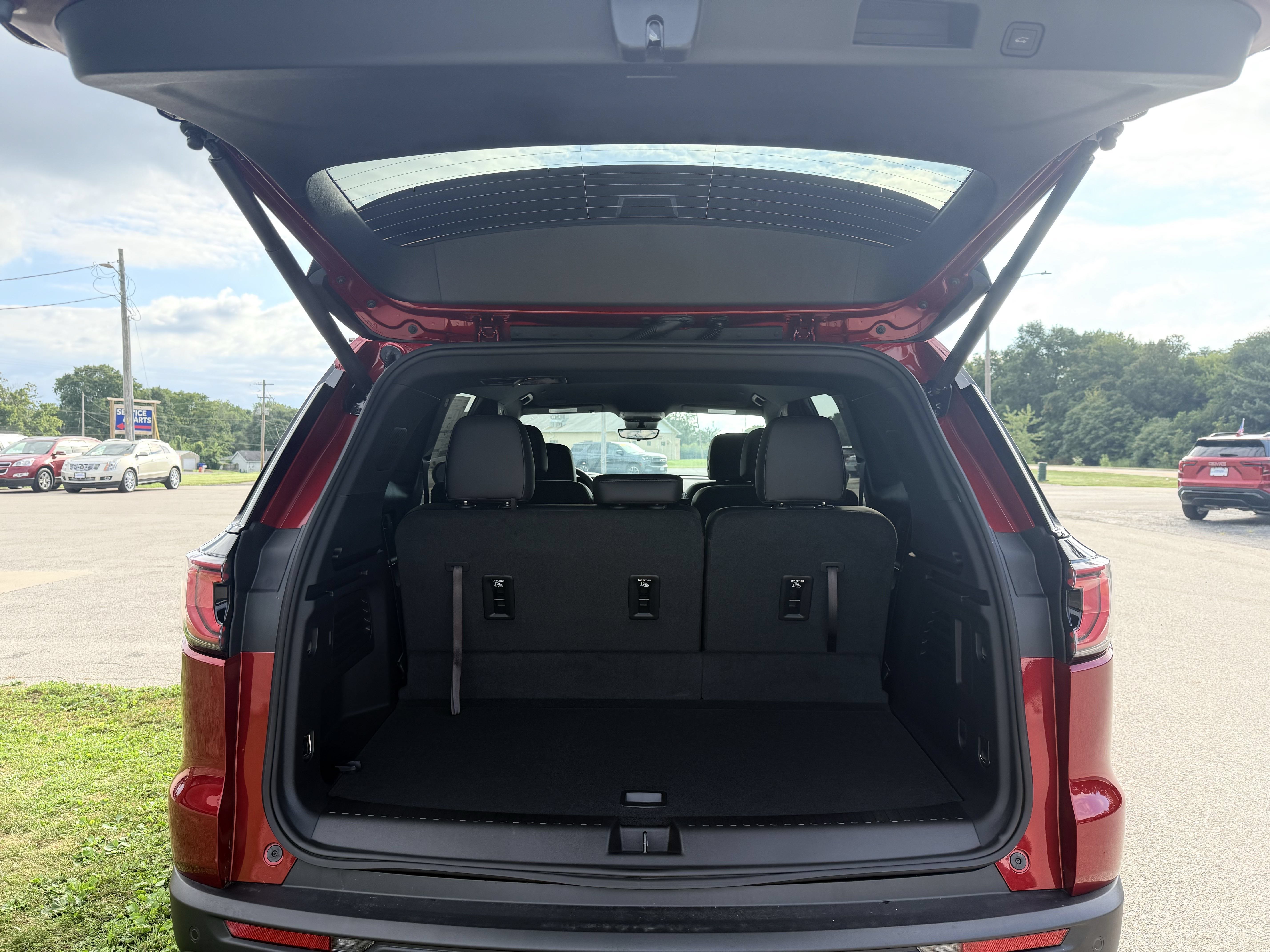 New 2026 GMC Acadia Elevation w/ Black Edition FWD image 24