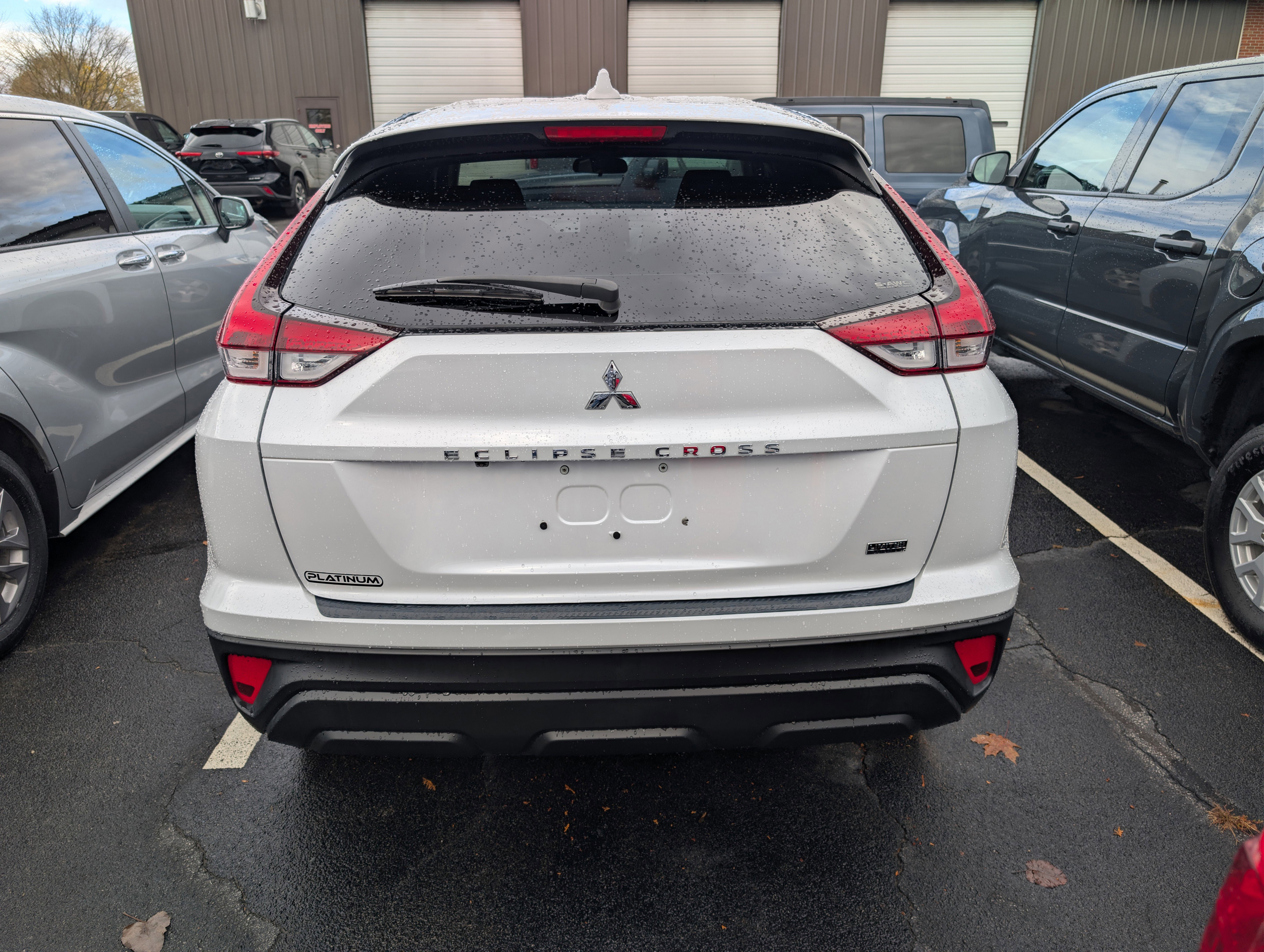 Used 2024 Mitsubishi Eclipse Cross LE image 6